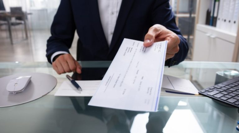 How Long Do You Have to Cash a Cheque? how long does a cheque take to clear