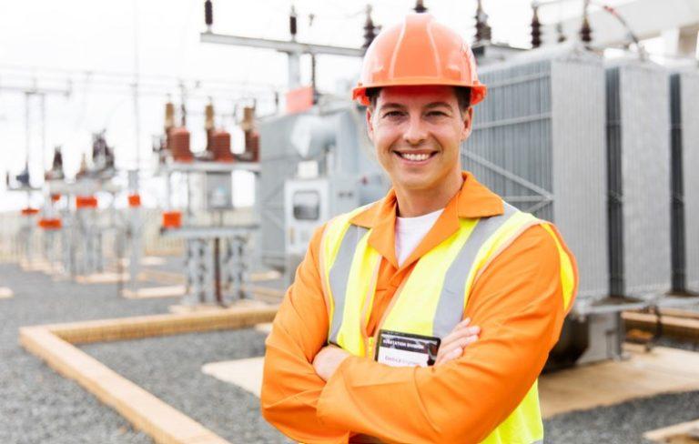 How Much Does a Electrical Engineer Make in the UK?