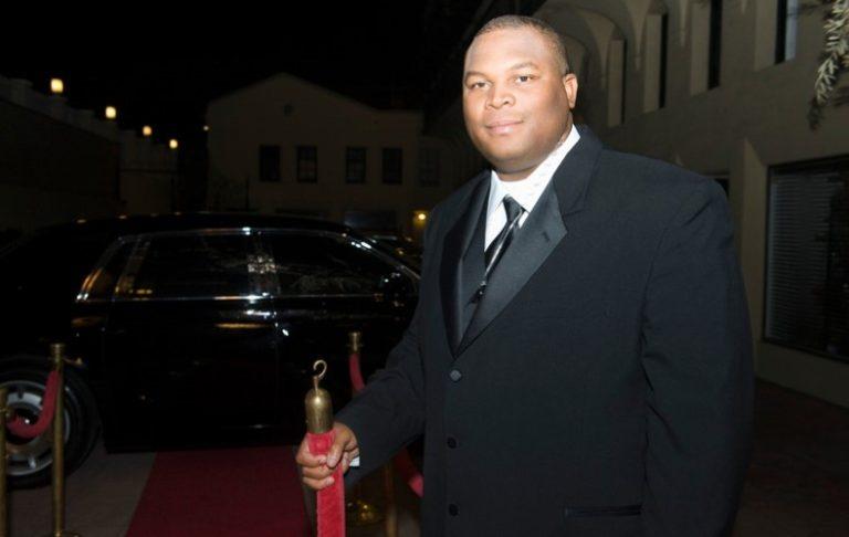 How Much Do Bouncers Make? – The Price of Protection How Much Do Bouncers Make? - The Price of Protection