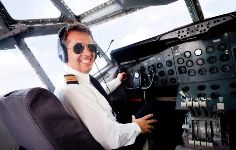 How Much Do Pilots Earn in the UK?