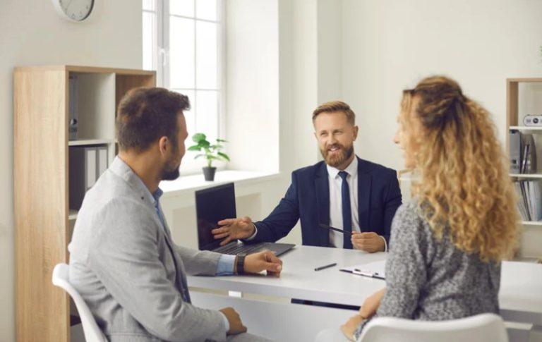 How Much Does an Insurance Broker Make in the UK? How Much Does an Insurance Broker Make in the UK?