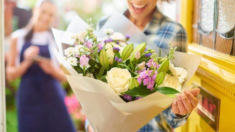 Crucial Everlasting Celebrations With Blooms