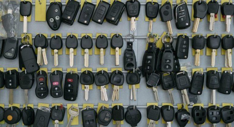 How Much Does It Cost to Replace a Car Key