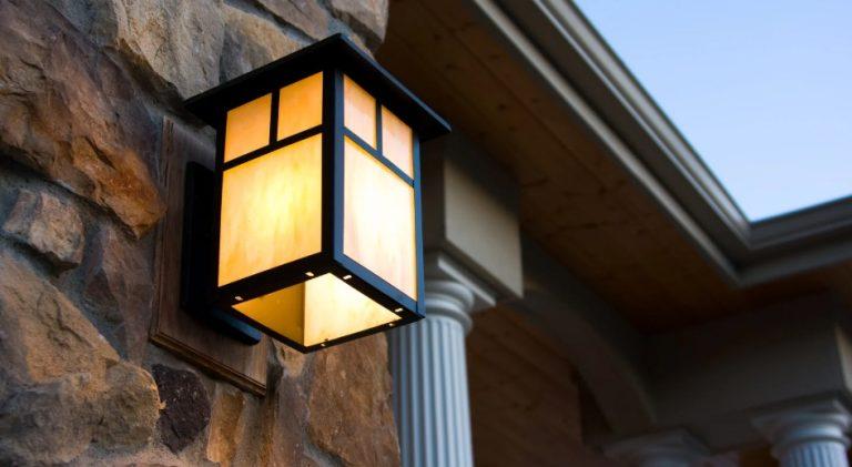 Modular Lighting vs Traditional Lighting: Which Is the Better Investment? Modular Lighting vs. Traditional Lighting